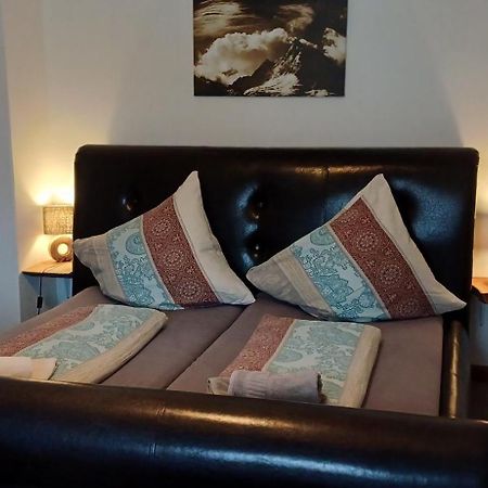 2 Zimmerwohnung Mit Kueche U. Bad โลเฟอร์ ภายนอก รูปภาพ